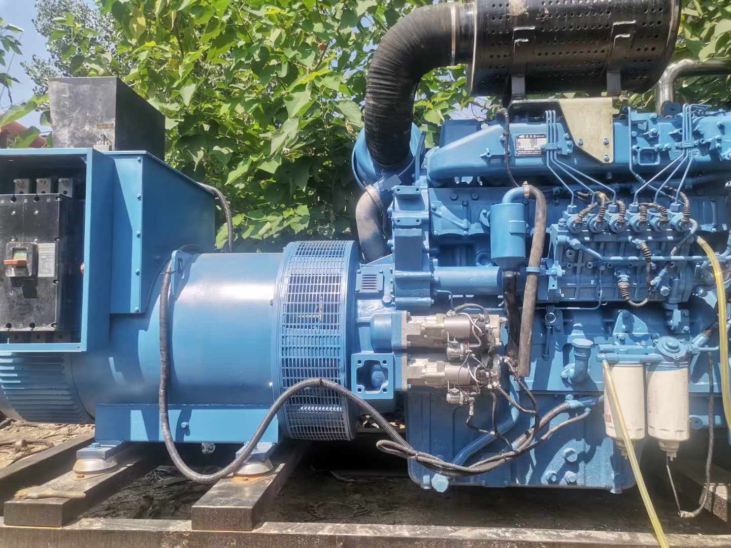 恩施详细说明降低 800kW 柴油发电机输出电流波动的方法