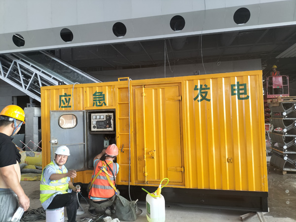 恩施怎样判断空气滤清器是否需要更换？